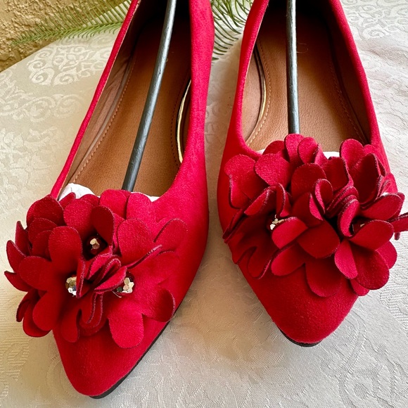 “Ollio” red faux suede flats - Picture 3 of 8